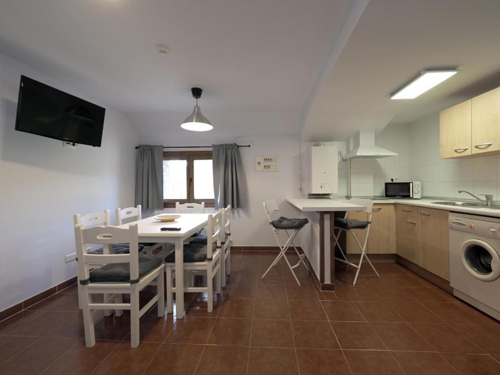 Camping Centro De Vacaciones Morillo De Tou - *