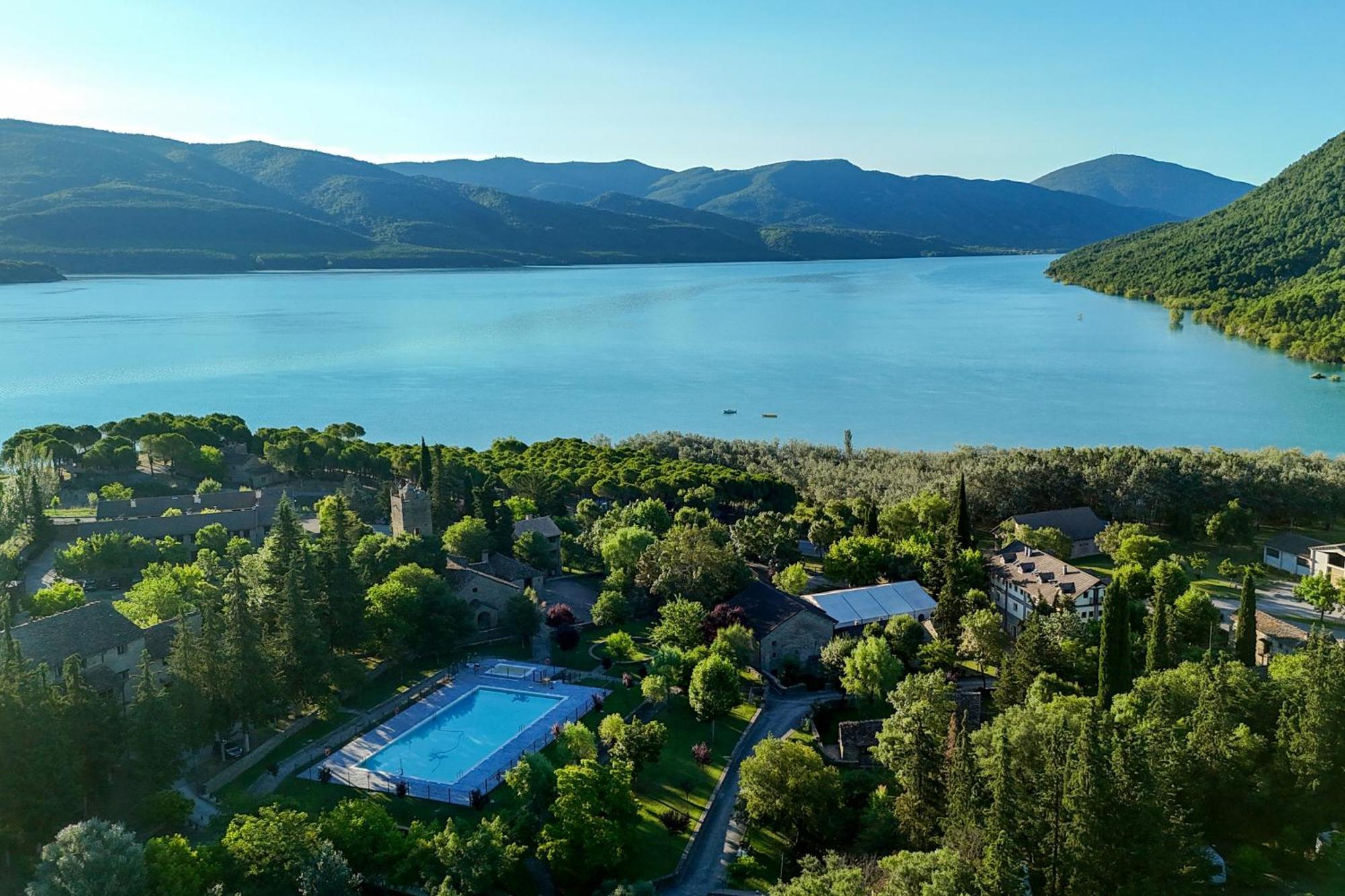 Camping Centro De Vacaciones Morillo De Tou - *